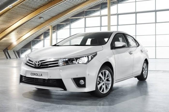 Toyota Corolla 2013. Automobilių apžvalga