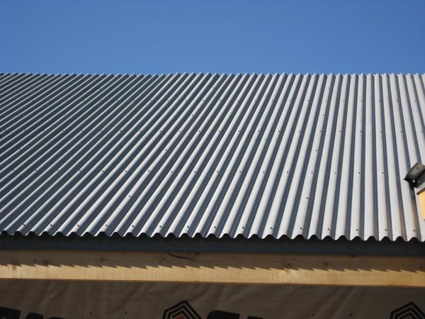 Profiliuotas stogas - tai pigiausia medžiaga