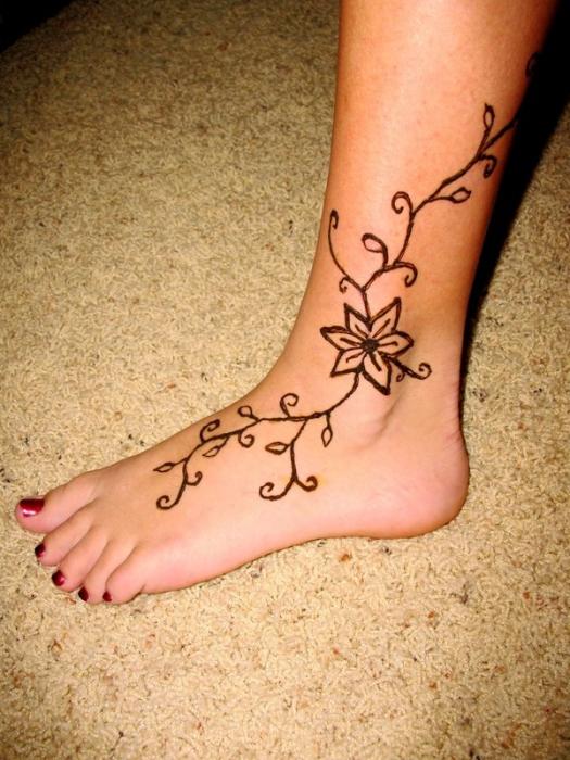 Kodėl man reikia tatuiruotės ant kojų?