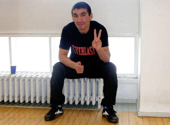 Shafikov Denis yra Rusijos boksininkas, čempionas tarpkontinentinės IBO versijos